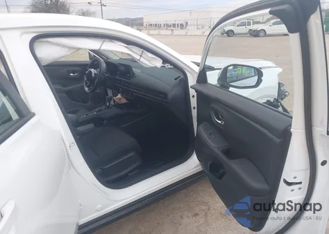 2025 Honda Hr-V 2Wd Lx z USA, uszkodzony, nr VIN 3CZRZ1H34SM733275